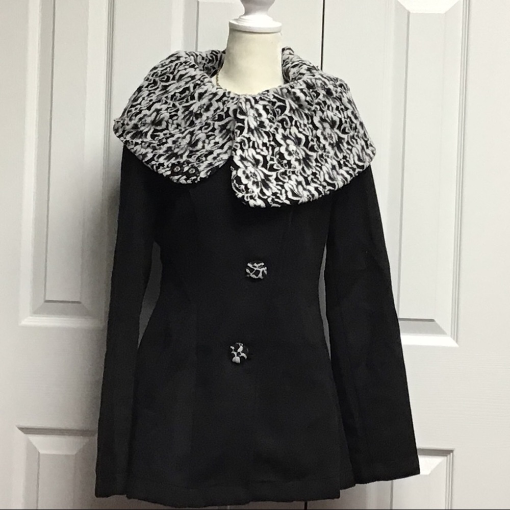 Flower collar coat